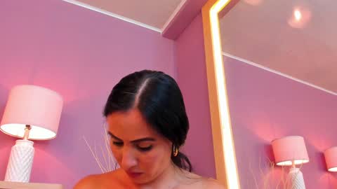 Scarlet Edwars online show from January 22, 7:03 pm