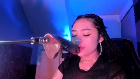 scarlet_gold online show from February 24, 3:55 am