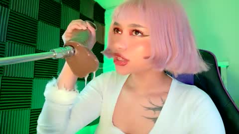 scarlet_gold online show from October 15, 3:06 am