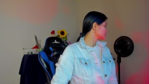 Snapshot of scarlet_kennedy98 chatting on February 16, 6:26 pm scarlet taylor kennedy online show from February 16, 6:26 pm