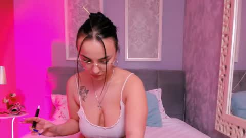 Scarlet online show from February 28, 3:18 am