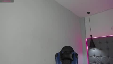 Snapshot of scarletcherry18 chatting on February 20, 3:14 am scarlet online show from February 20, 3:14 am