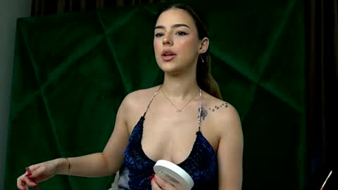 Scarlet online show from February 18, 11:44 pm