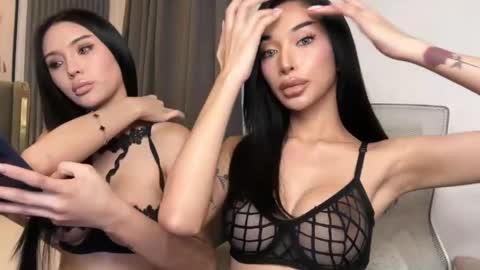 ur sweetest scarlet online show from April 14, 1:39 pm