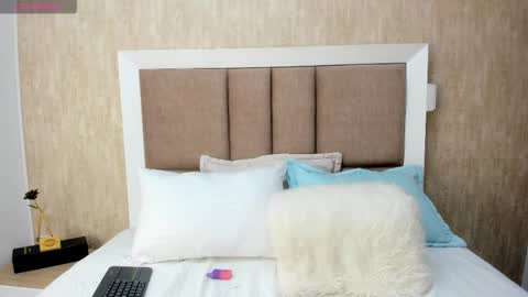 Scarlet online show from November 12, 12:05 pm