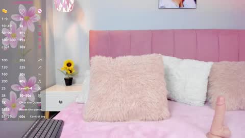 Scarlet  online show from February 8, 11:22 am