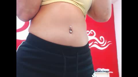 Scarleth online show from November 18, 6:01 pm