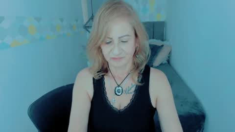 S C A R L E T online show from December 18, 12:32 am