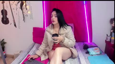 scarlett online show from April 16, 9:43 am