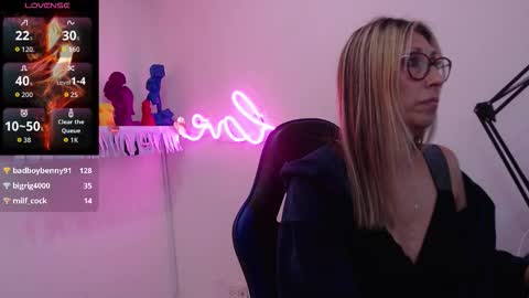 Scarlett online show from January 5, 5:27 pm