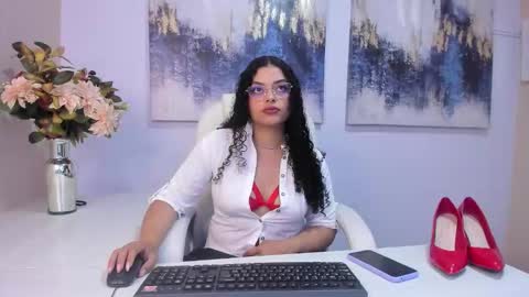 Scarlett online show from March 25, 9:10 pm