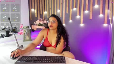 Scarlett online show from April 20, 9:05 pm