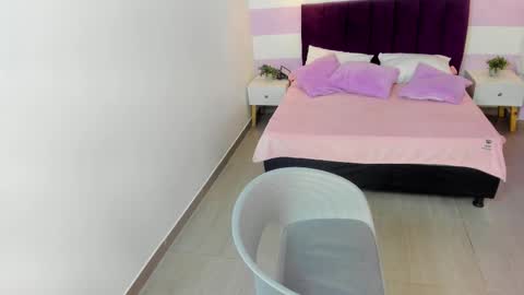 Scarlett online show from February 4, 1:39 pm