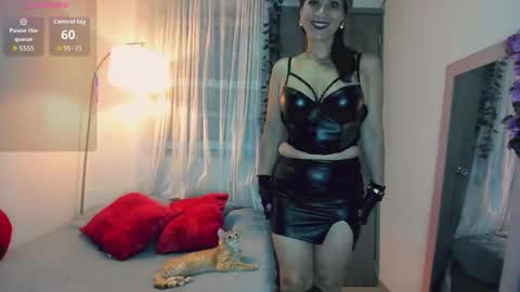 Scarlett online show from December 5, 11:30 am