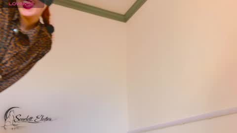 SCARLETT ELECTRA  -  online show from April 10, 3:06 pm