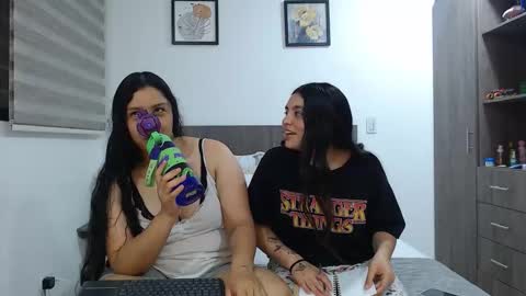 Scarlett and Jazmin online show from March 4, 6:19 am