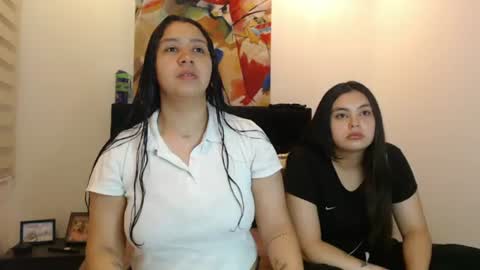 Scarlett and Jazmin online show from June 22, 11:07 am