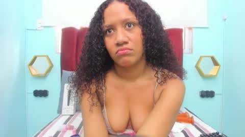 scarlett_fox20 online show from December 16, 1:38 pm