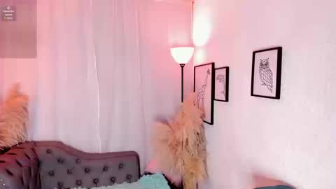 Scarlett Johs online show from September 15, 1:55 pm