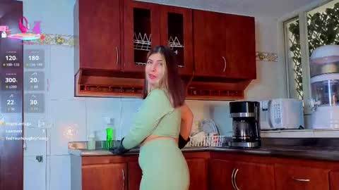 Snapshot of scarlett_moore_ chatting on March 9, 1:59 pm Scarlett online show from March 9, 1:59 pm