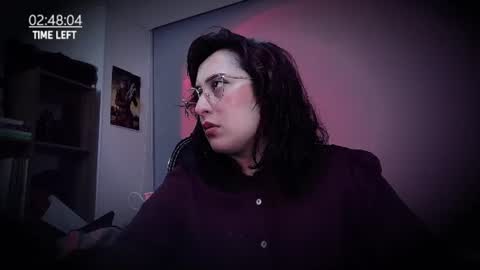 Snapshot of scarlett_sen chatting on July 17, 2:13 pm Mistress Scarlett online show from July 17, 2:13 pm