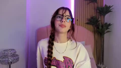 scarlett smith 3 online show from December 16, 3:11 am