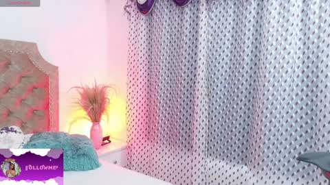 scarlett_star01 online show from April 6, 3:35 pm