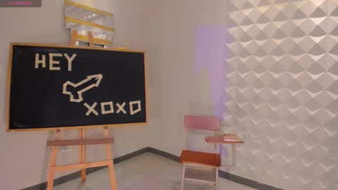 Sacrlett Blaze online show from October 31, 1:01 pm