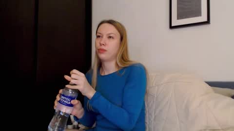 Scarlett online show from November 17, 3:29 pm