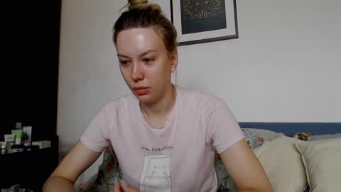 Snapshot of scarlettford chatting on February 20, 9:10 am Scarlett online show from February 20, 9:10 am