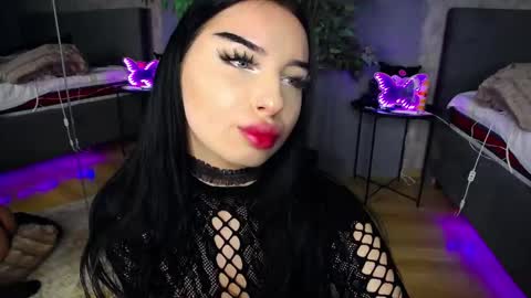 Snapshot of scarlettjakobs chatting on February 8, 6:28 am scarlettjakobs online show from February 8, 6:28 am