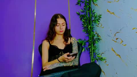 Snapshot of scarlettjones_x chatting on September 28, 12:49 am Scarlet online show from September 28, 12:49 am