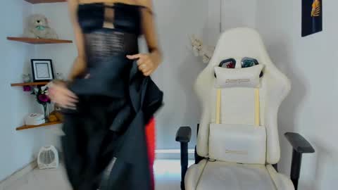 Scarlett online show from January 2, 10:11 pm