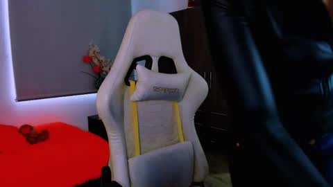 Scarlett online show from June 8, 9:04 pm