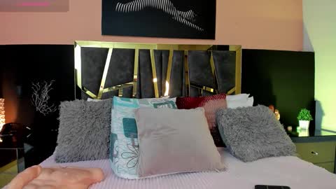 scarlettorres online show from December 2, 6:47 pm