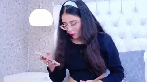 Scarlett Petrova online show from December 3, 11:30 am