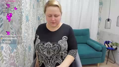 Snapshot of scarlettsoft chatting on February 25, 12:03 pm Scarlett online show from February 25, 12:03 pm