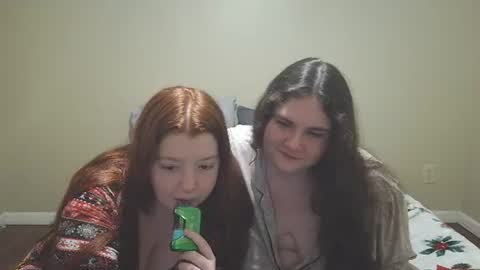 scarletttsinner online show from June 11, 12:32 am