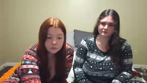 scarletttsinner online show from June 18, 2:45 am
