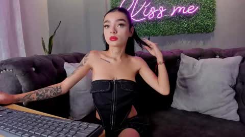 Scarlet online show from October 10, 3:22 pm