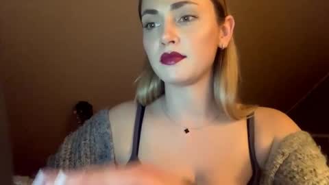 Snapshot of scarlettxblonde chatting on March 19, 6:34 pm ScarlettxBlonde online show from March 19, 6:34 pm