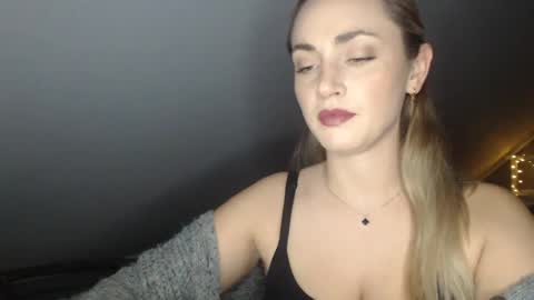 Snapshot of scarlettxblonde chatting on June 4, 8:26 pm ScarlettxBlonde online show from June 4, 8:26 pm