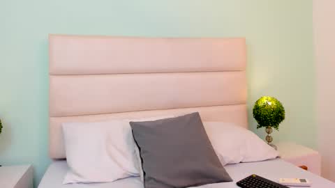 SCARLET online show from March 5, 11:06 am