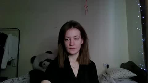 Snapshot of scented_elsa chatting on February 24, 6:44 am Elsa online show from February 24, 6:44 am