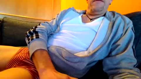 schmuhbaer1 online show from November 19, 7:41 am