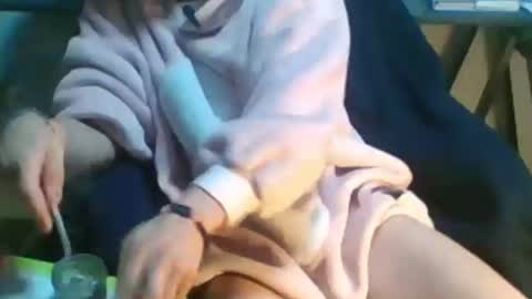 Snapshot of schnico chatting on October 17, 9:06 pm schmidti online show from October 17, 9:06 pm