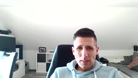 Snapshot of schnuckigeil chatting on February 17, 11:02 am Dildomen online show from February 17, 11:02 am