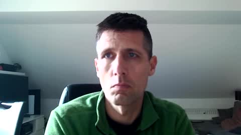 Snapshot of schnuckigeil chatting on February 20, 12:47 pm Dildomen online show from February 20, 12:47 pm