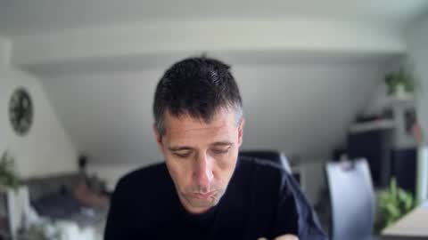 Snapshot of schnuckigeil chatting on October 27, 8:29 am Dildomen online show from October 27, 8:29 am