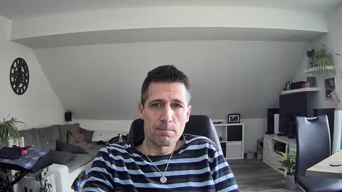 Snapshot of schnuckigeil chatting on February 3, 11:37 am Dildomen online show from February 3, 11:37 am